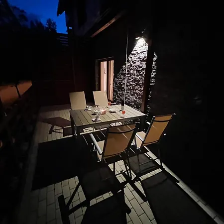 Andrasa V Krkonosich Se Saunou A Terasou Apartmán Semily